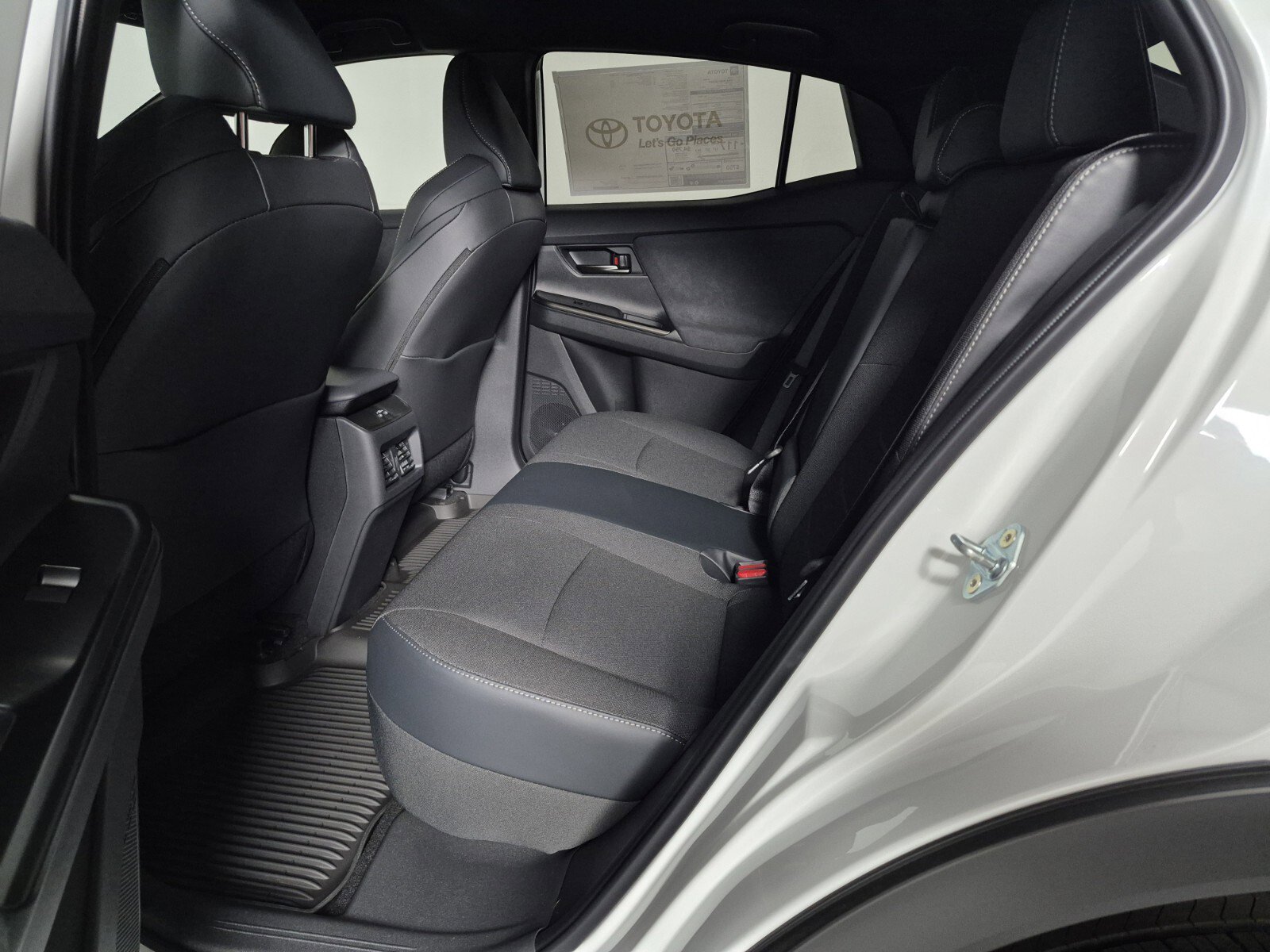 New 2026 Toyota C-HR AWD/4WD image 29