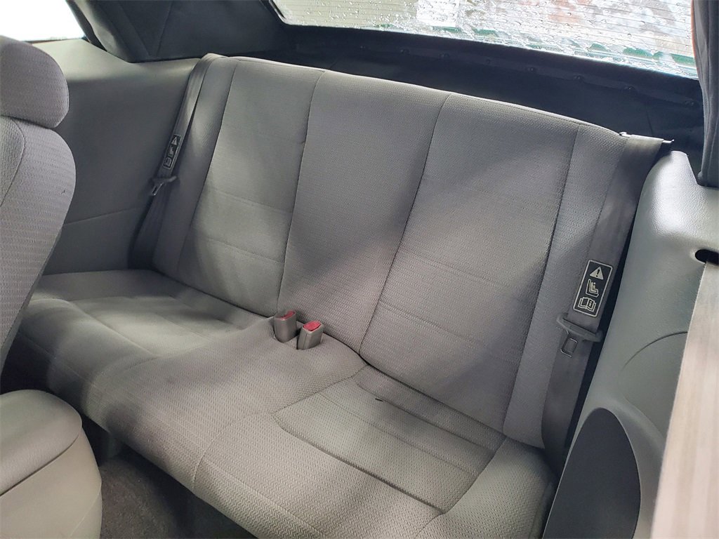 Used 2000 Ford Mustang Convertible image 19