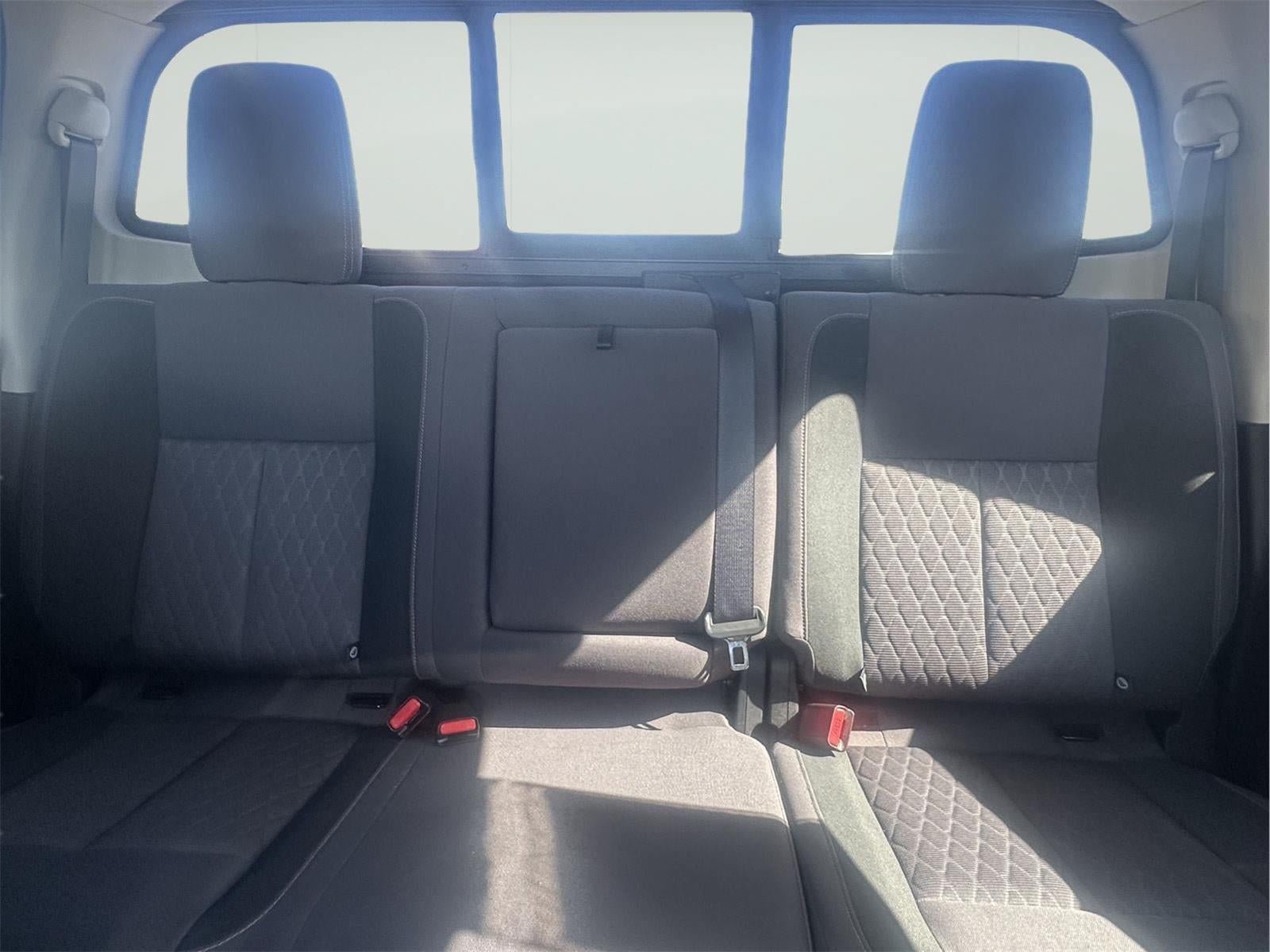 Used 2020 Nissan Titan SV w/ SV Convenience Package AWD/4WD image 30