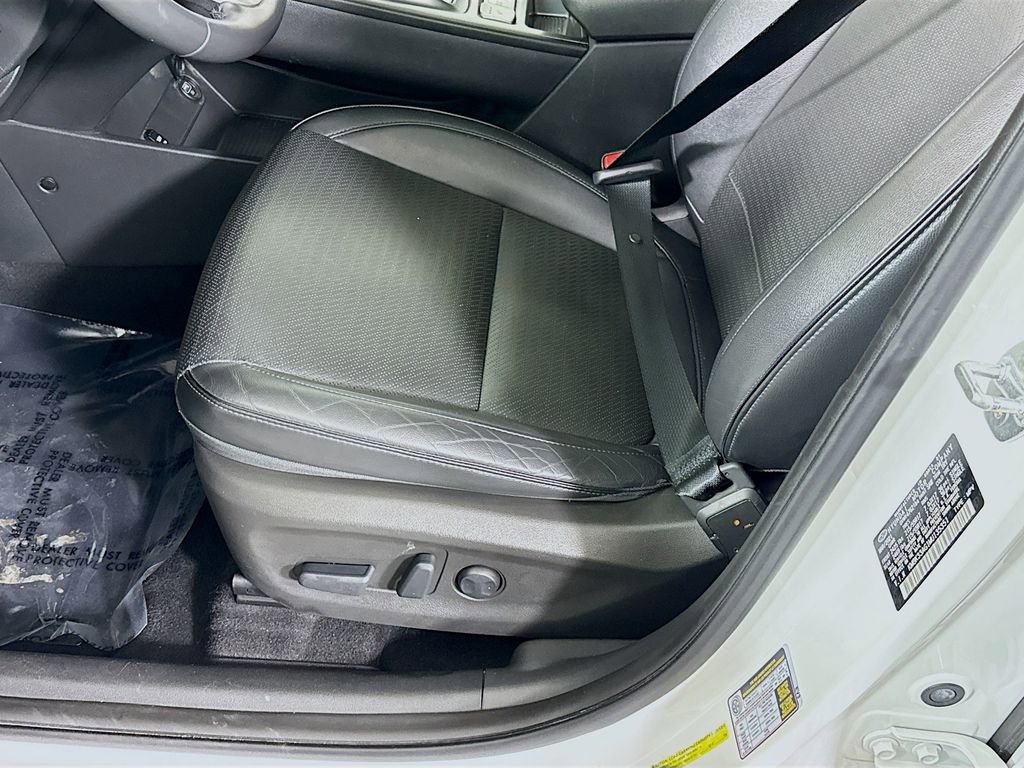 Certified 2021 Hyundai Kona Limited w/ Cargo Package image 25