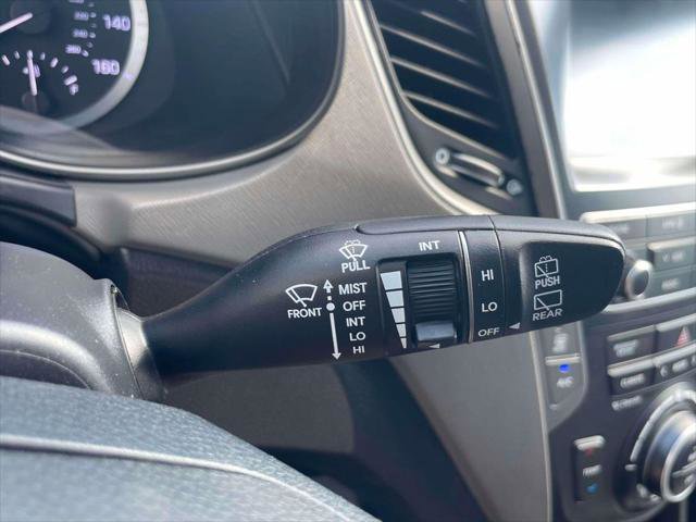 Used 2017 Hyundai Santa Fe SE image 23