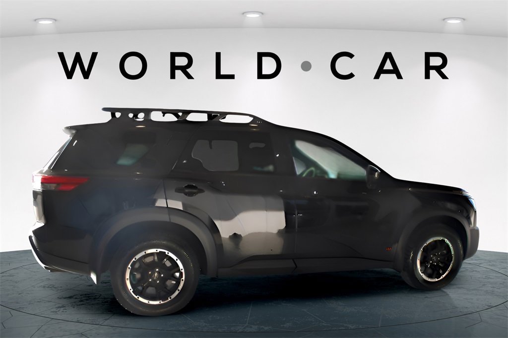 Used 2025 Nissan Pathfinder Rock Creek image 9