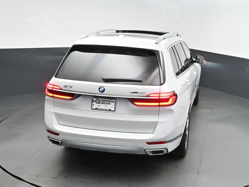 New 2026 BMW X7 xDrive40i w/ Executive Package image 35