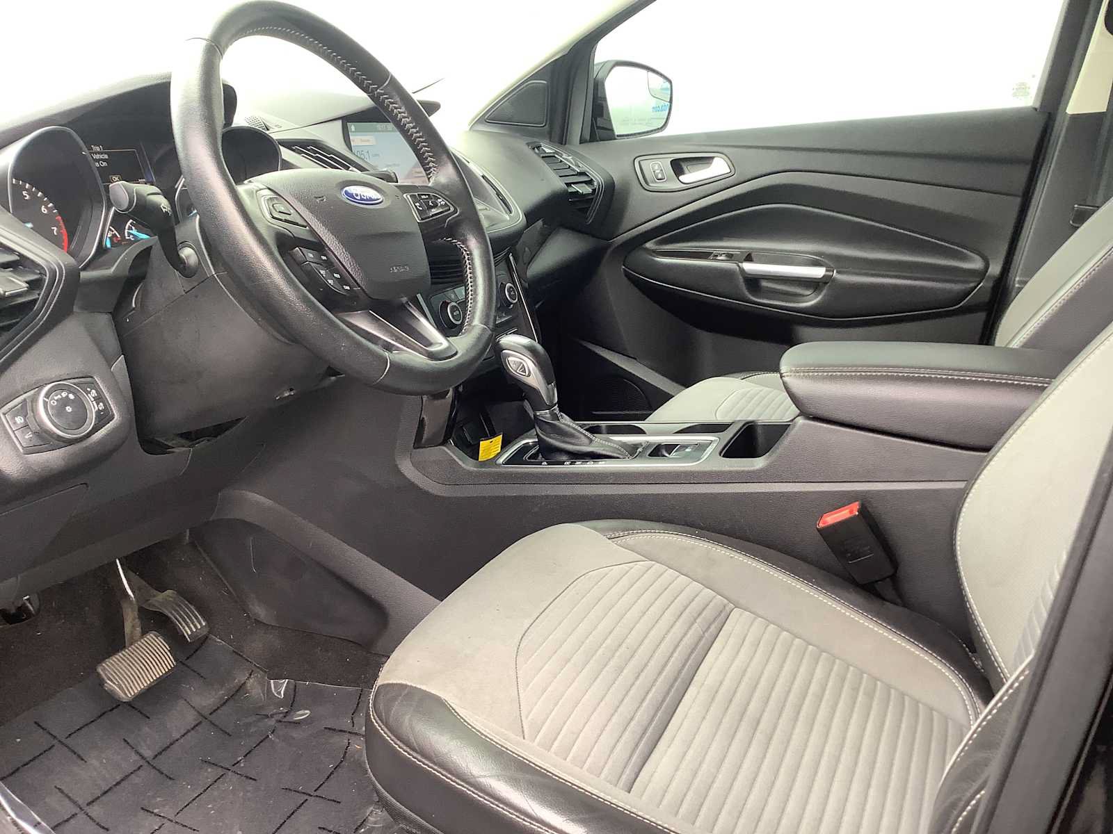 Used 2019 Ford Escape SE AWD/4WD image 3