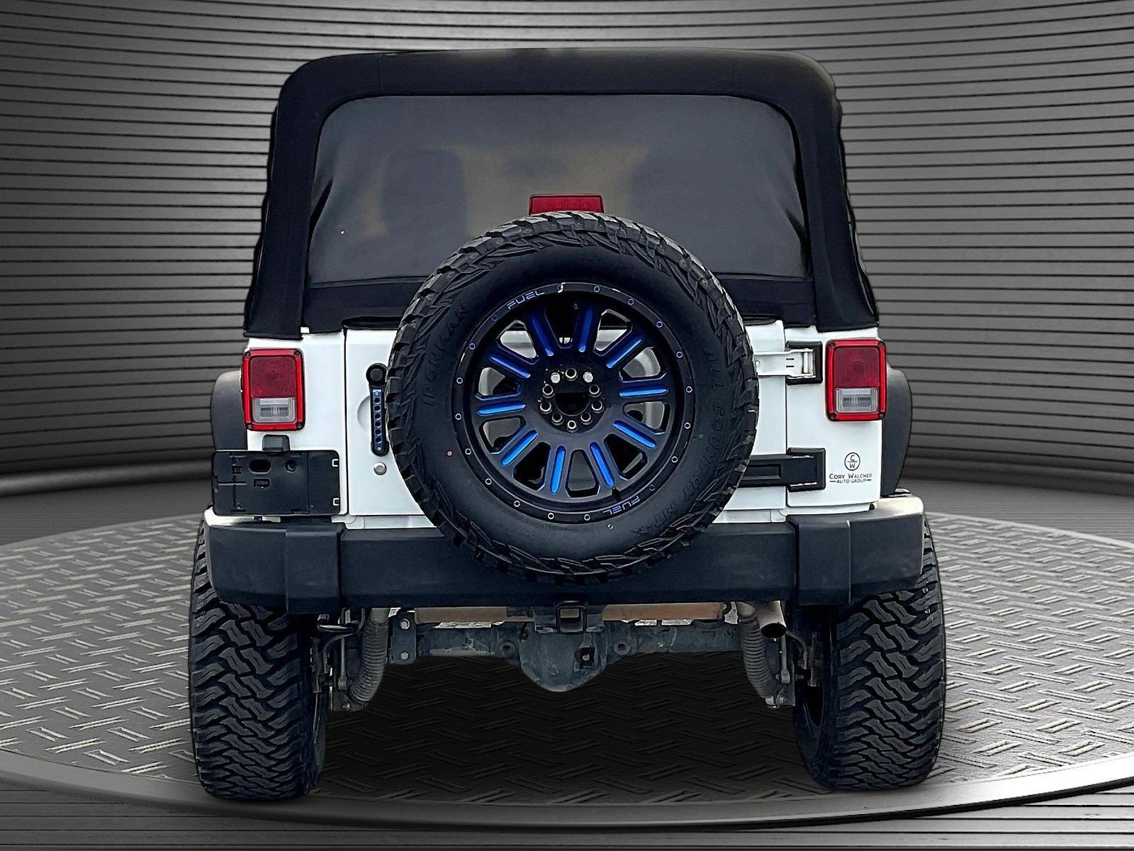 Used 2015 Jeep Wrangler Unlimited Rubicon w/ Dual Top Group AWD/4WD image 6