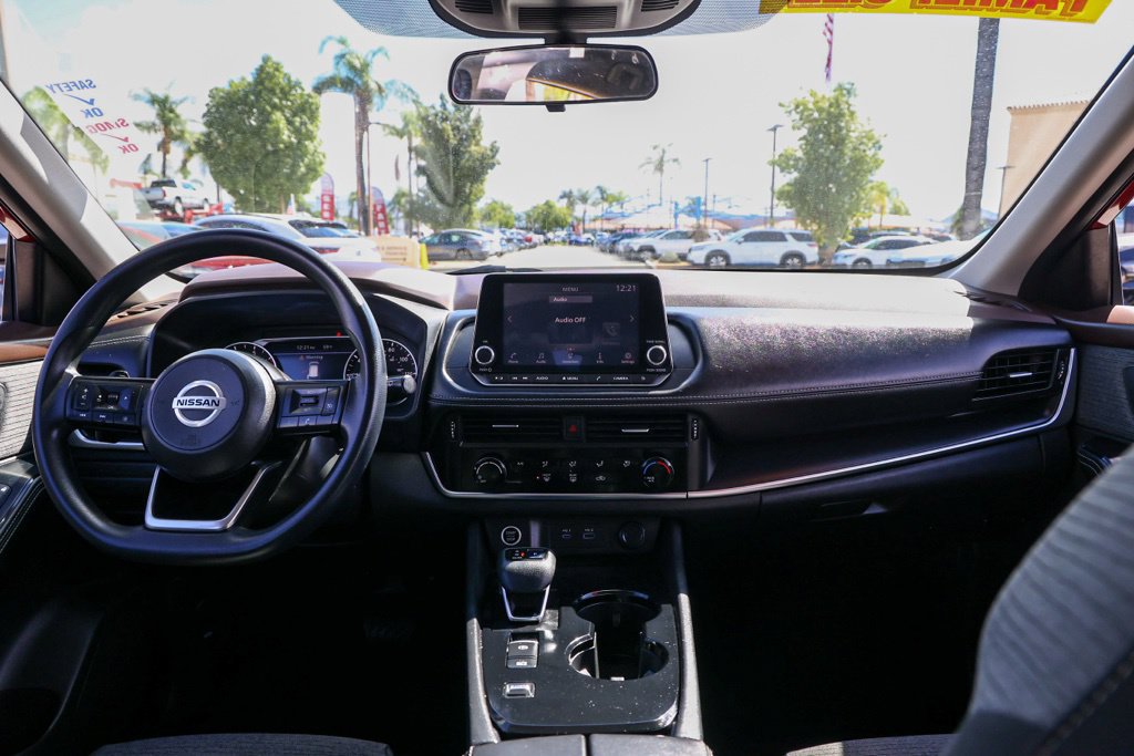 Used 2021 Nissan Rogue S FWD image 24