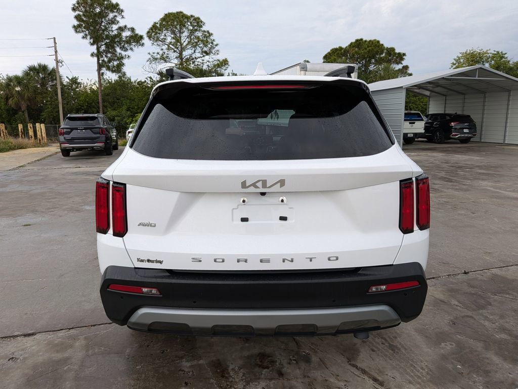 Certified 2022 Kia Sorento SX Prestige w/ Rust Color Package AWD/4WD image 7