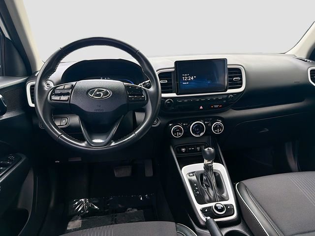 Certified 2024 Hyundai Venue Limited FWD image 21