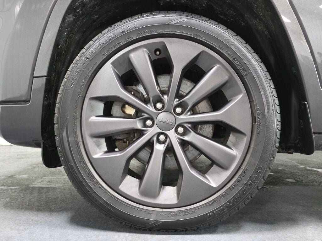 Used 2020 Jeep Cherokee High Altitude AWD/4WD image 5