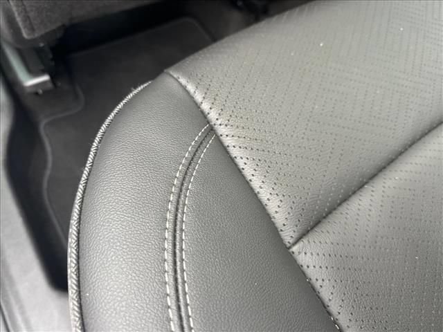 Certified 2022 Buick Encore GX Essence w/ Experience Buick Package FWD image 18