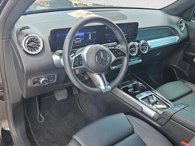 Used 2024 Mercedes-Benz EQB 300 4MATIC image 10