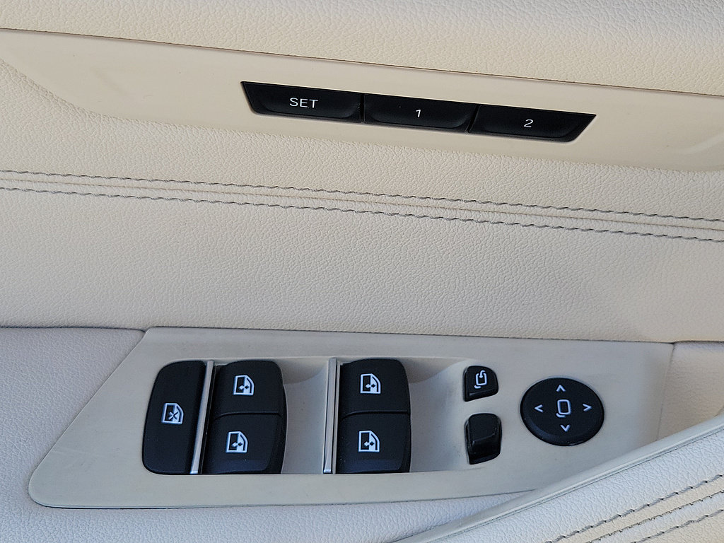 Used 2023 BMW 530i w/ Premium Package RWD image 20