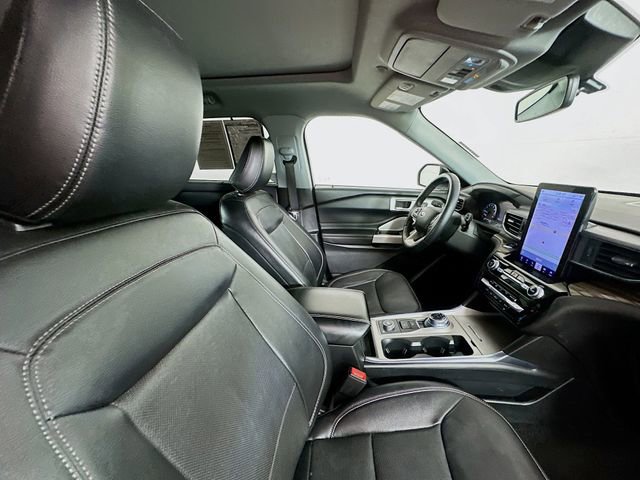 Used 2023 Ford Explorer Limited w/ Limited Technology Package image 31