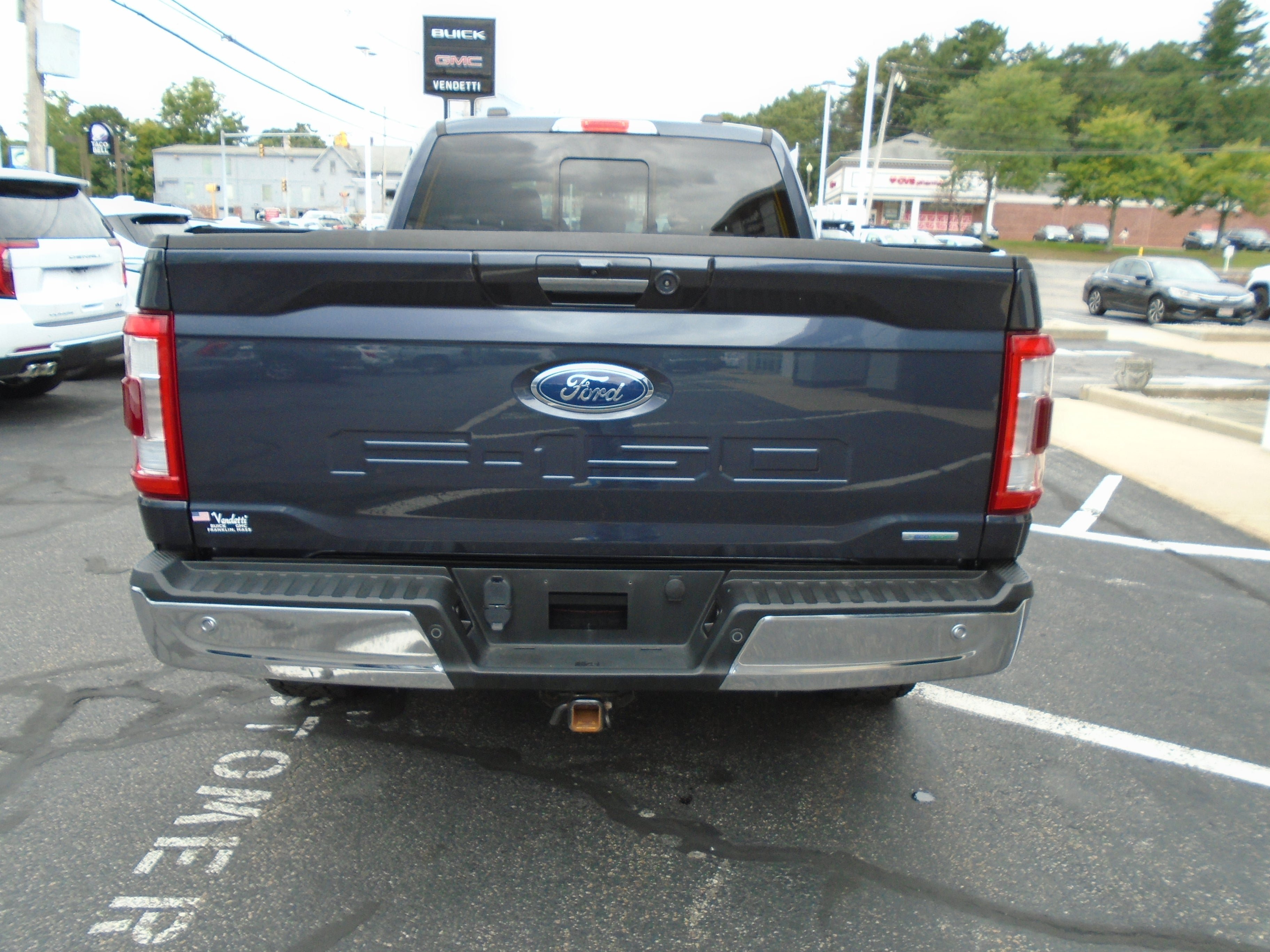 Used 2022 Ford F150 Lariat w/ Equipment Group 502A High AWD/4WD image 8