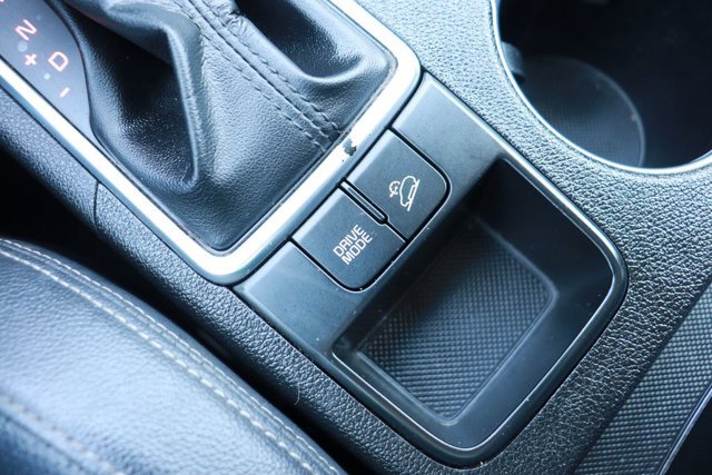 Used 2020 Kia Sportage EX FWD image 17