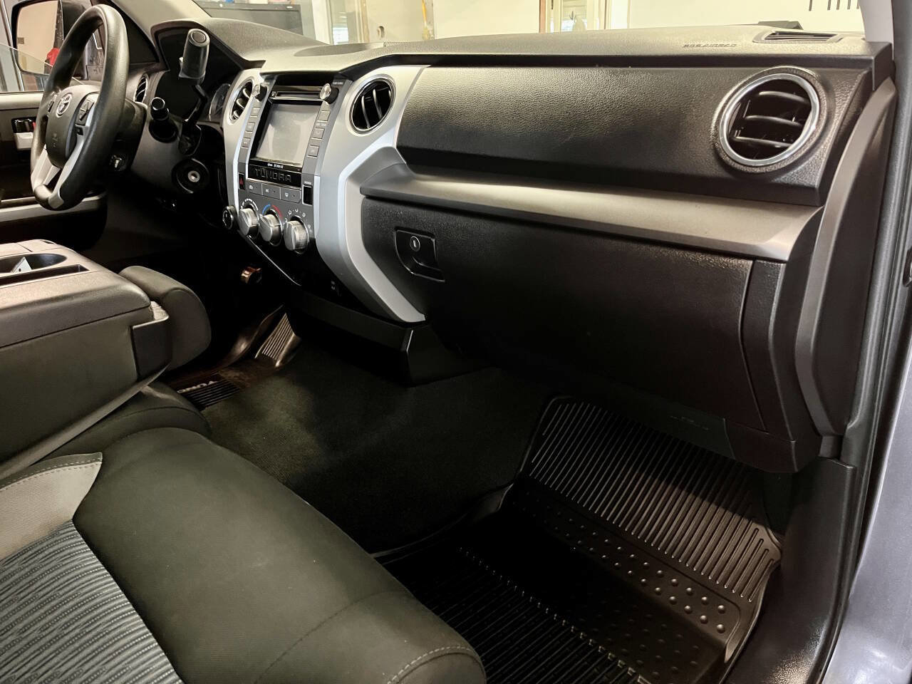Used 2016 Toyota Tundra SR5 w/ TRD Off Road Package AWD/4WD image 18