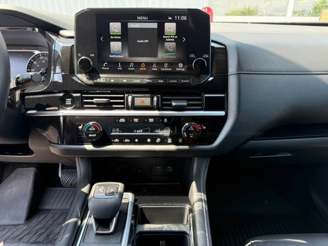 Certified 2025 Nissan Pathfinder SL AWD/4WD image 17