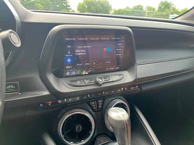 Used 2020 Chevrolet Camaro SS RWD image 13