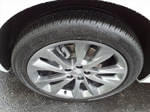 Used 2022 Buick Envision Avenir w/ Technology Package II image 12