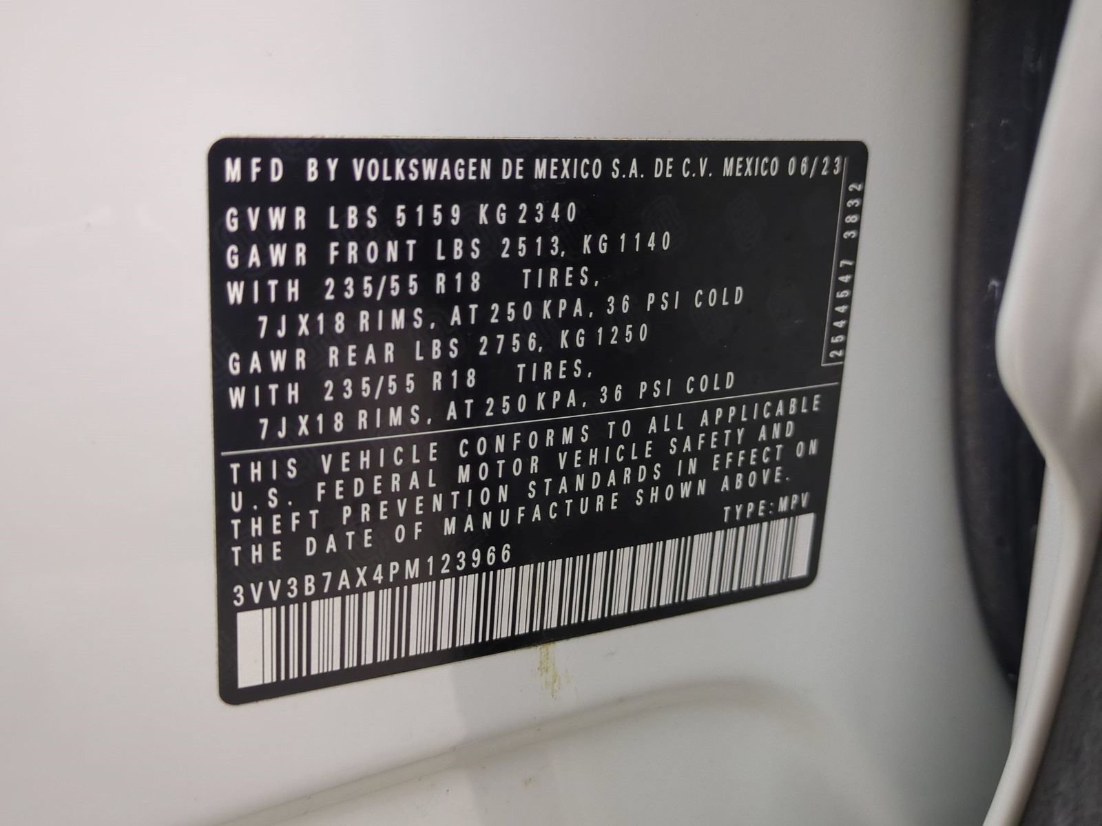 Used 2023 Volkswagen Tiguan SE FWD image 17