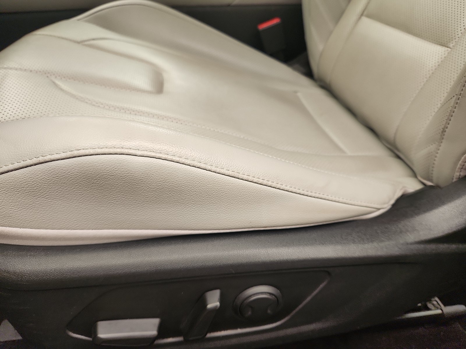 Certified 2023 Hyundai Elantra Limited w/ Cargo Package FWD image 24