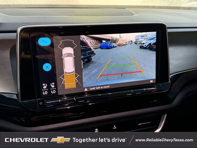 Used 2024 Volkswagen Atlas Cross Sport SE FWD image 25