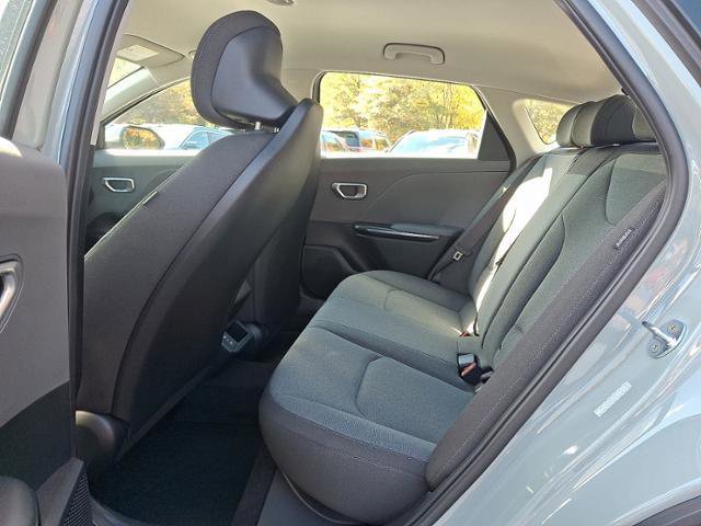 New 2025 Kia K4 LXS image 5