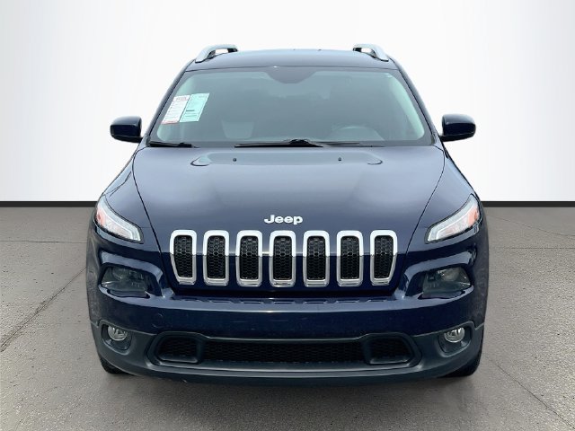 Used 2014 Jeep Cherokee Latitude w/ Trailer Tow Group FWD image 2