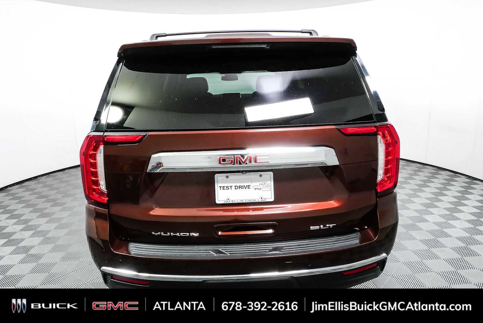 Used 2023 GMC Yukon XL SLT AWD/4WD image 56