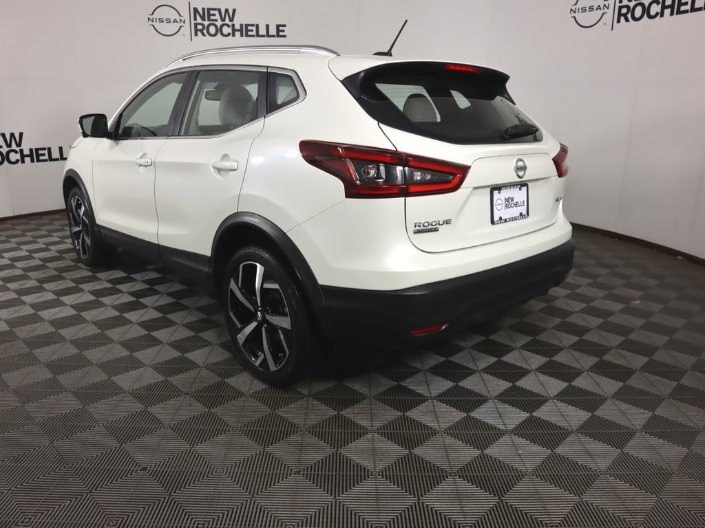 Used 2022 Nissan Rogue Sport SL w/ Premium Package AWD/4WD image 5