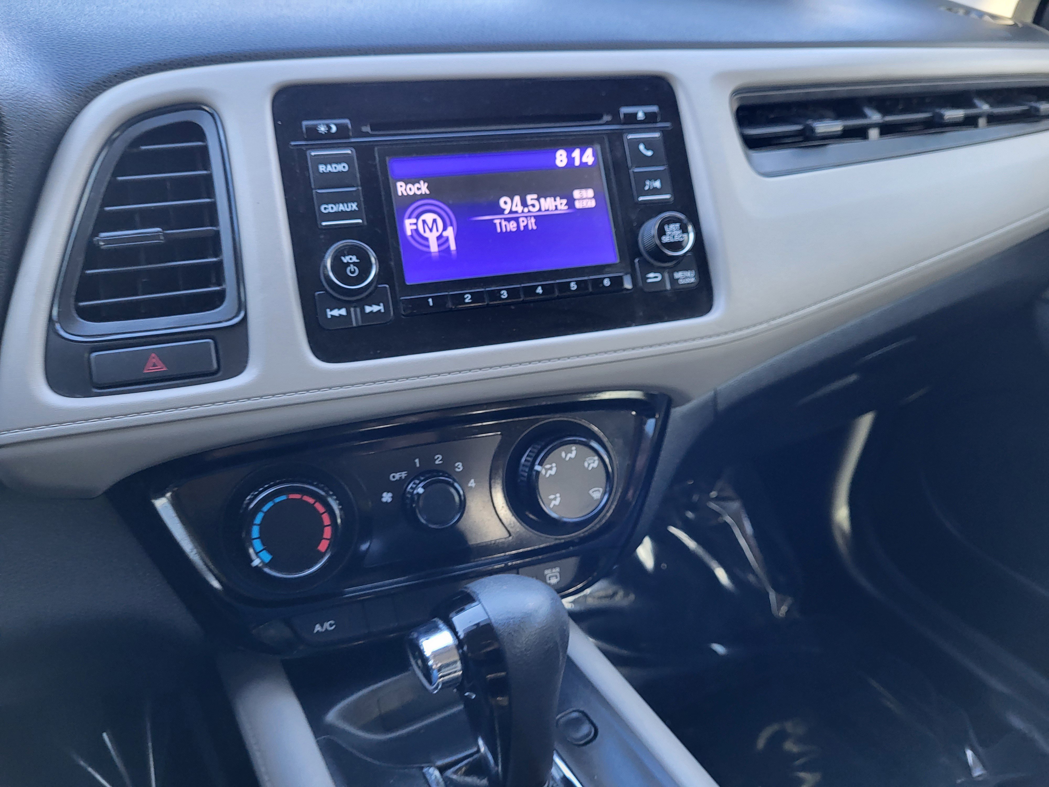 Used 2017 Honda HR-V LX image 21