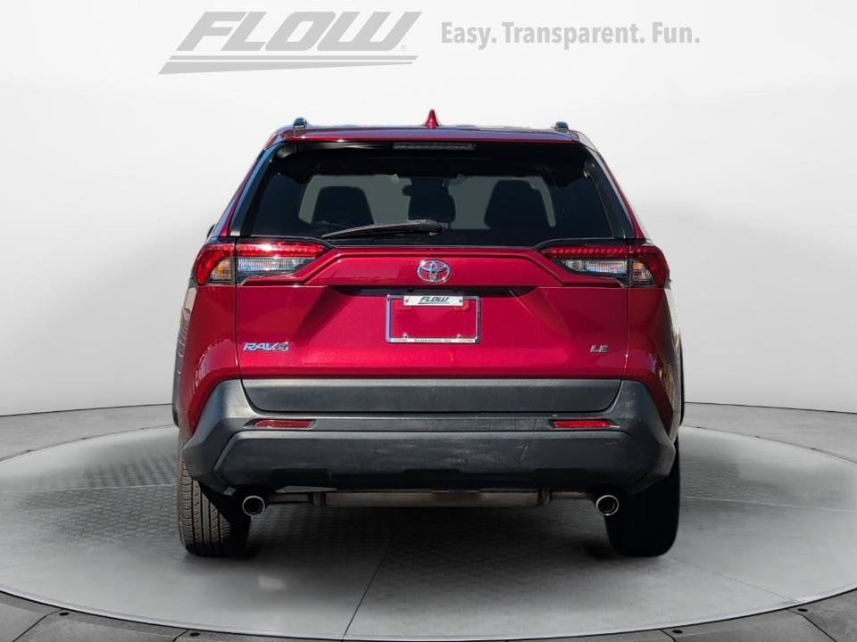 Used 2020 Toyota RAV4 LE FWD image 8