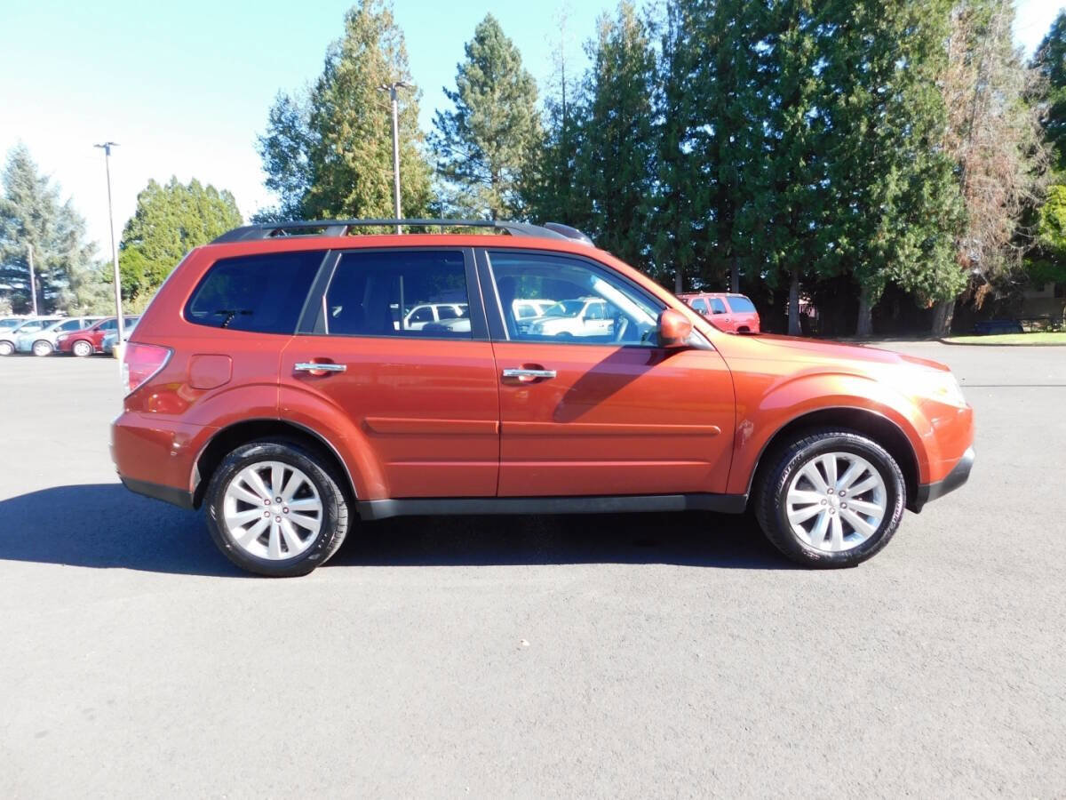 Used 2011 Subaru Forester 2.5X Premium image 19