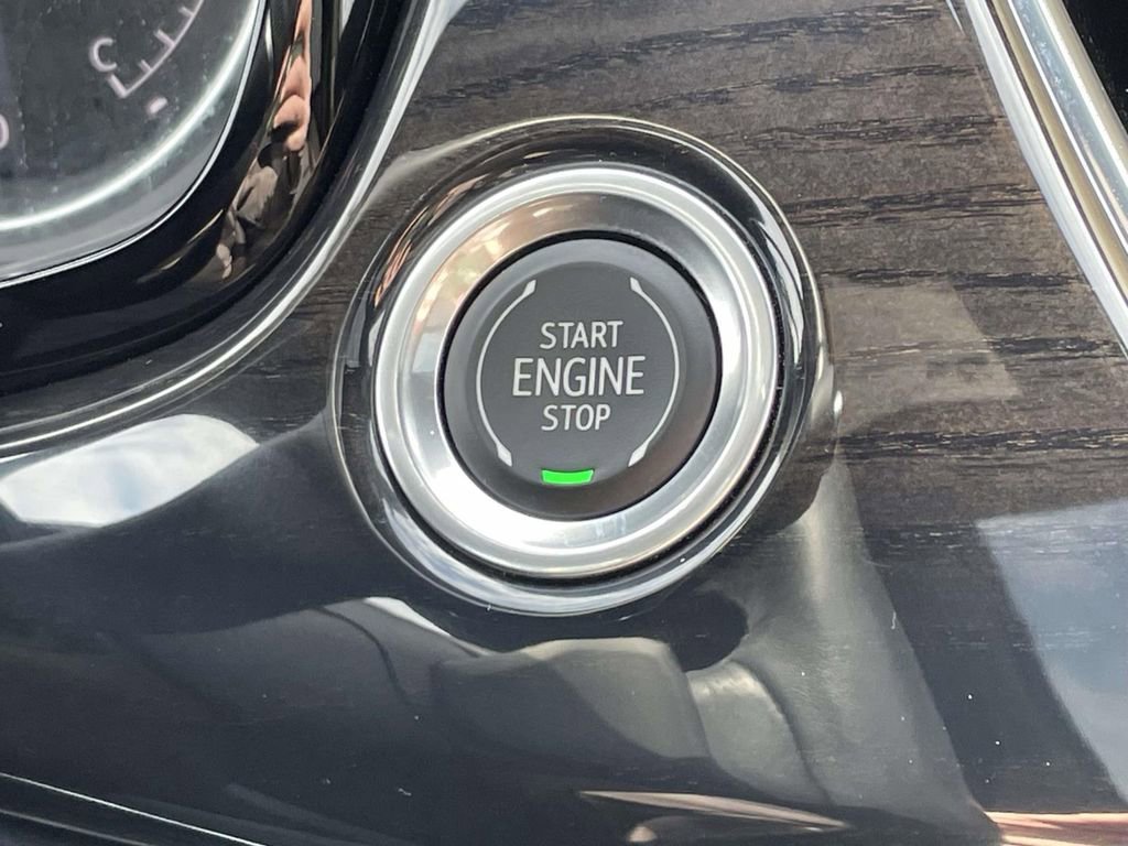 Certified 2023 Cadillac XT6 Premium Luxury image 30