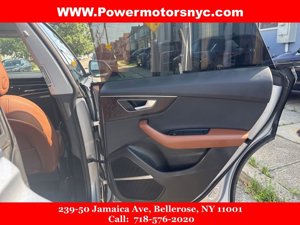 Used 2022 Audi Q8 Premium Plus w/ Premium Plus Package image 17