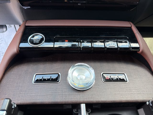 New 2026 Lincoln Navigator Reserve AWD/4WD image 31