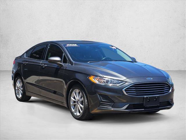 Used 2020 Ford Fusion SE FWD image 2