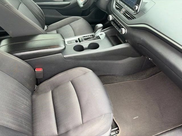 Used 2020 Nissan Altima 2.5 S AWD/4WD image 32