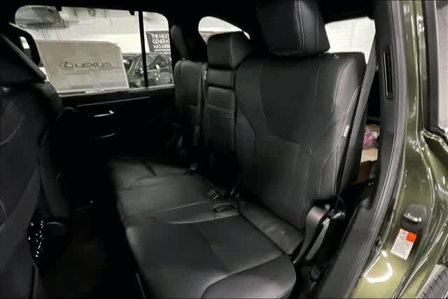 New 2026 Lexus LX 600 4WD w/ Accessory Package (2T) image 10
