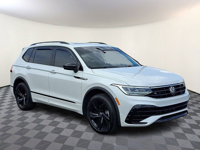 Used 2024 Volkswagen Tiguan SE R-Line