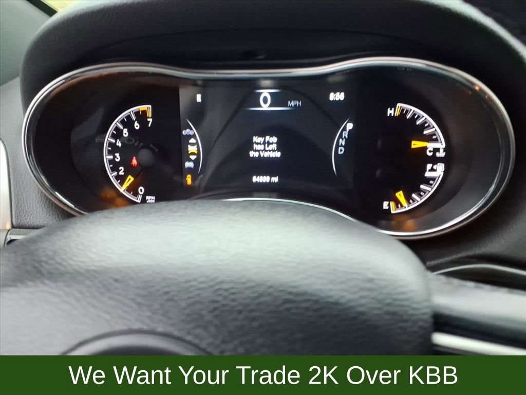 Used 2020 Jeep Grand Cherokee Altitude image 23