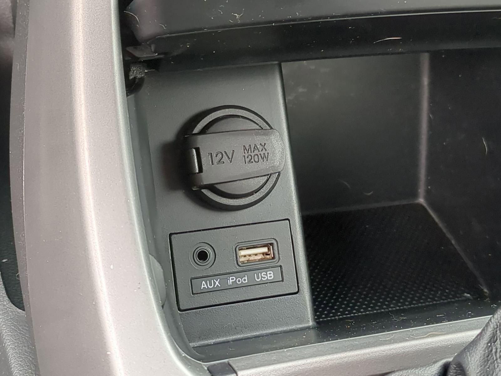 Used 2015 Hyundai Elantra SE w/ Option Group 02 image 39