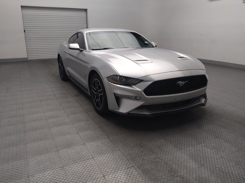 Used 2019 Ford Mustang Premium RWD image 13