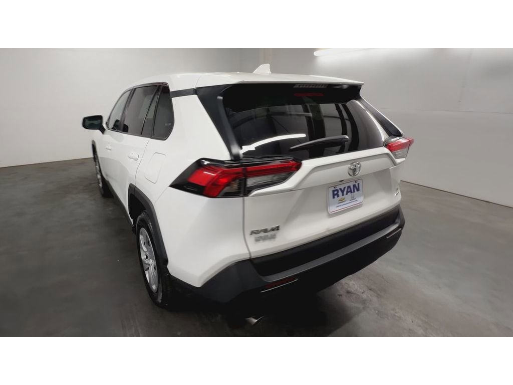 Used 2024 Toyota RAV4 LE image 7