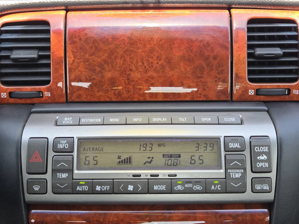 Used 2004 Lexus SC 430 Convertible w/ Preferred Accessory Pkg RWD image 17