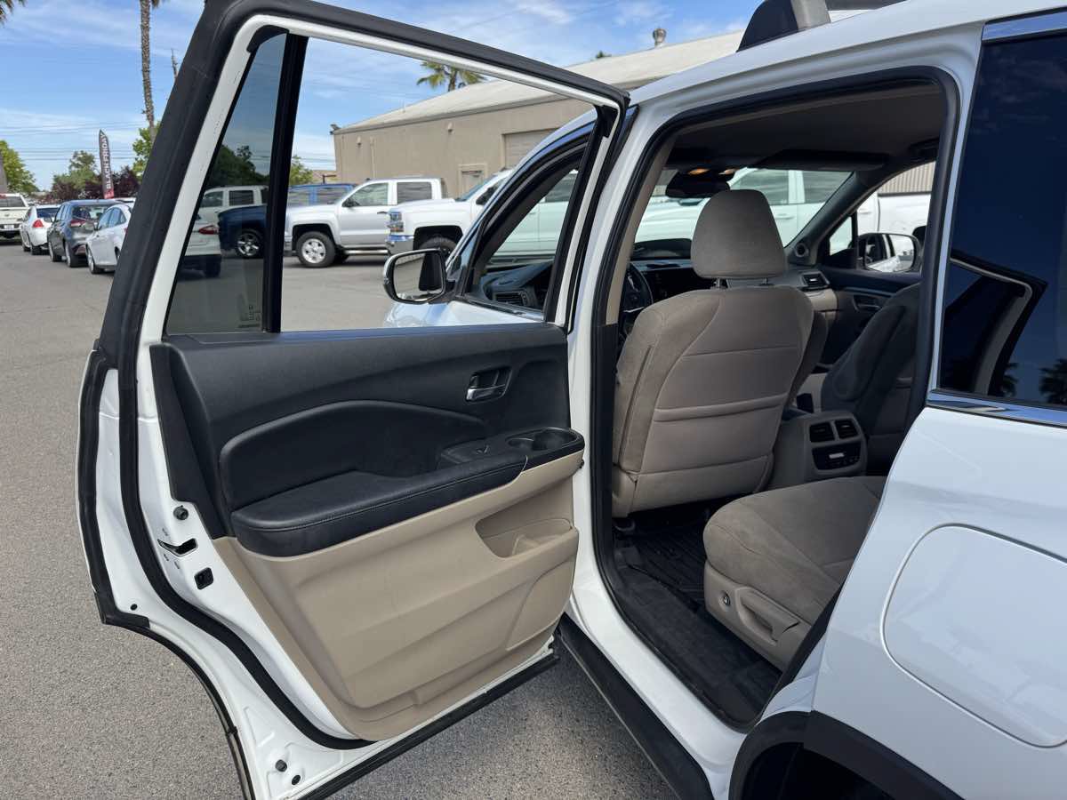 Used 2020 Honda Pilot EX image 21
