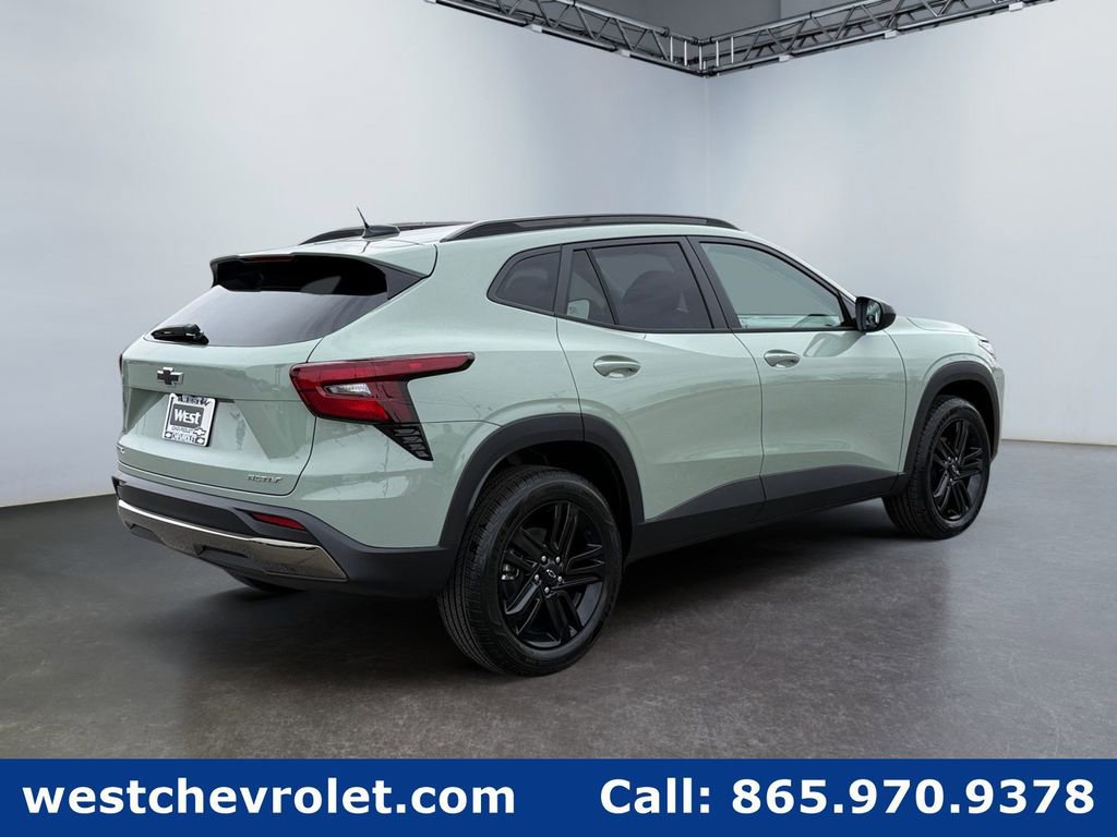 New 2026 Chevrolet Trax ACTIV image 3