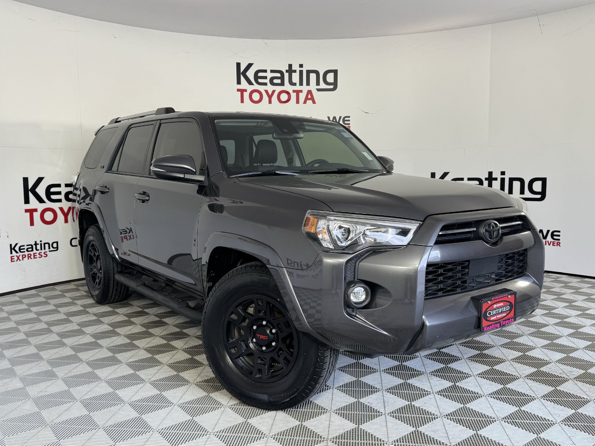 Certified 2023 Toyota 4Runner SR5 Premium w/ Moonroof Package RWD image 3