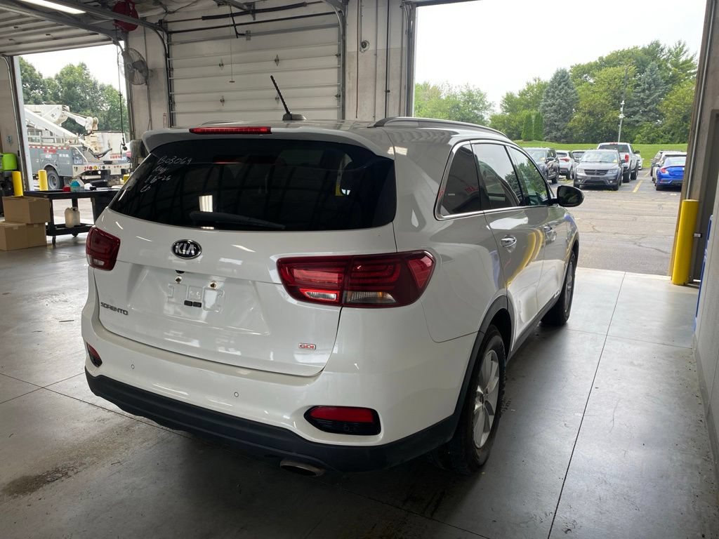 Used 2020 Kia Sorento LX w/ LX I4 Convenience Package AWD/4WD image 4