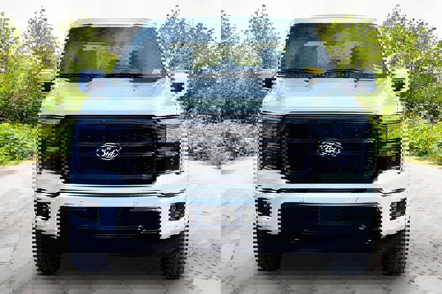 Used 2025 Ford F150 Lariat w/ Equipment Group 502A High image 3